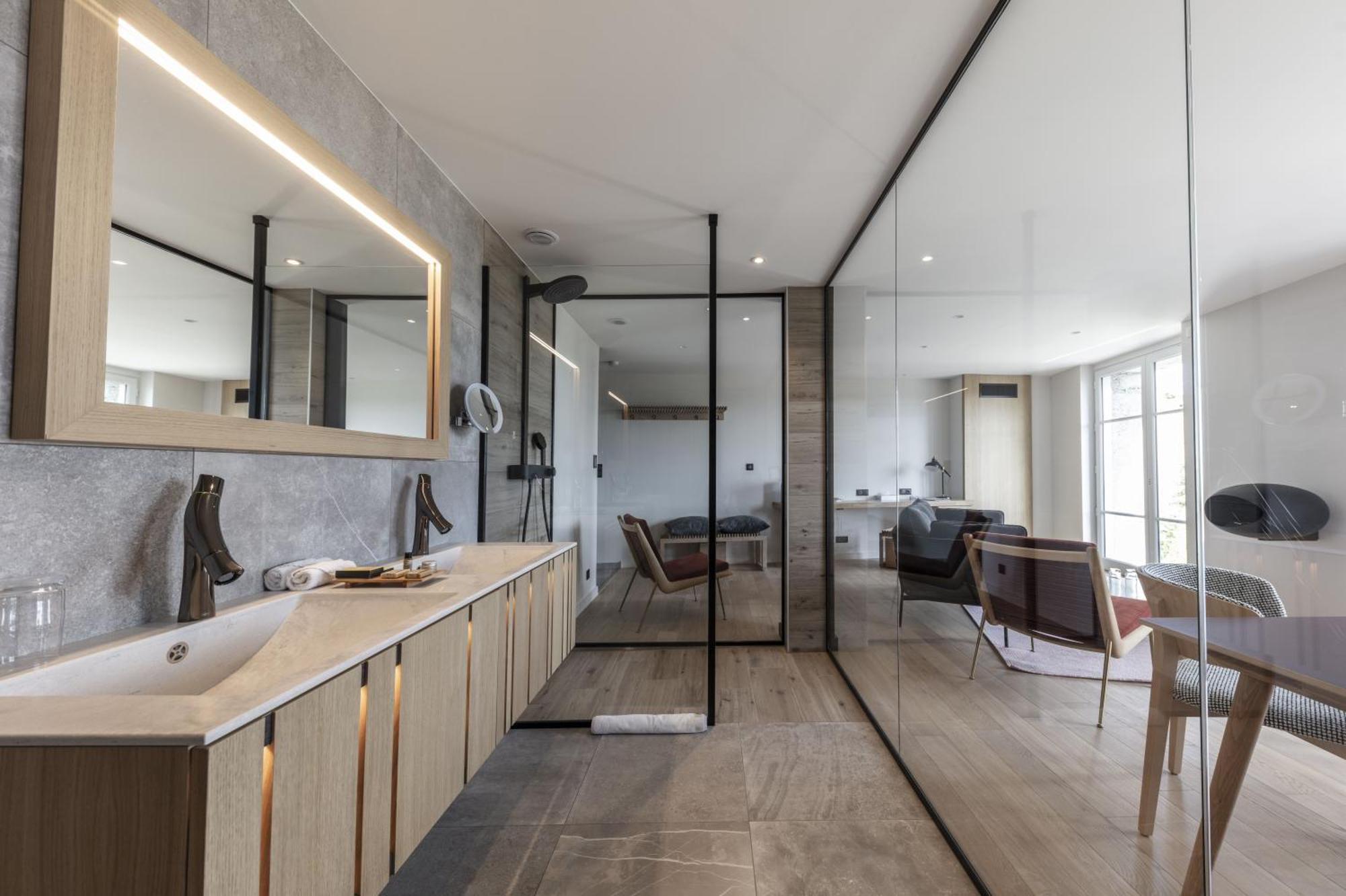 Hotel & Restaurant Origines Par Adrien Descouls - Teritoria Le Broc  Ngoại thất bức ảnh