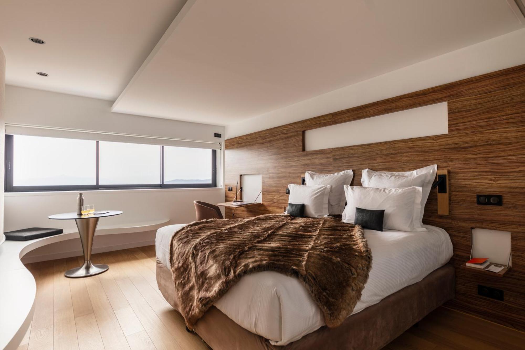 Hotel & Restaurant Origines Par Adrien Descouls - Teritoria Le Broc  Ngoại thất bức ảnh